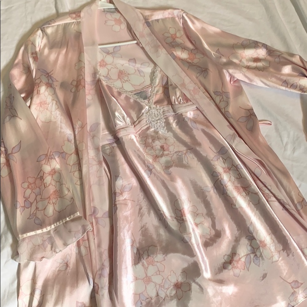 Apt. 9 Robe and Gown
